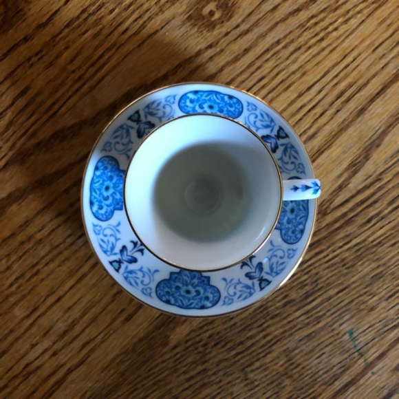 Avon European Tradition Cup & Saucer The Netherlands Collection Circa 1650 - Picture 3 of 12